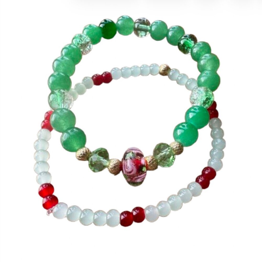 Set of two Women's Stretch Bracelets 7.5" Green & Red NWT